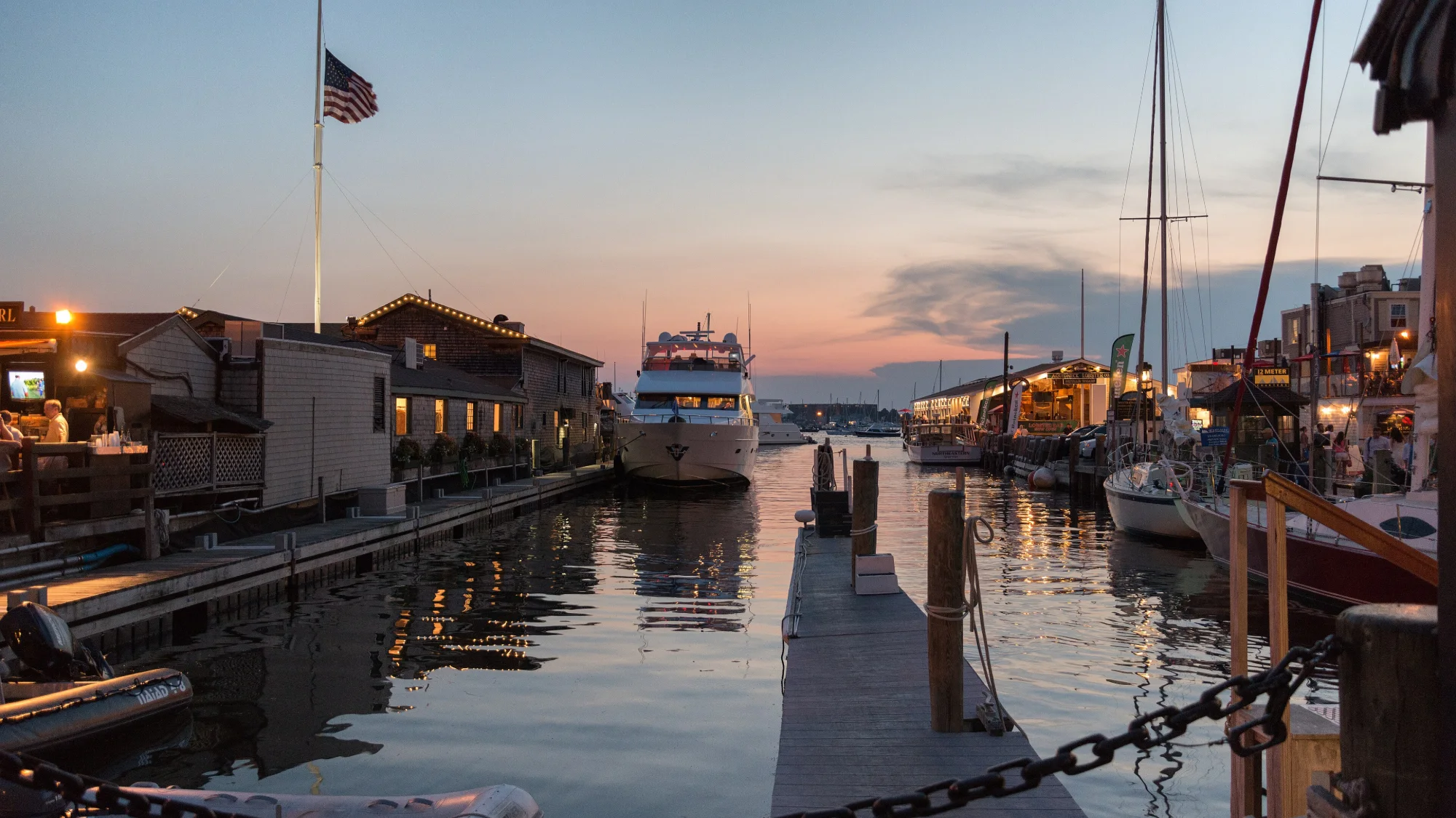 22 Bowen’s Wharf, Newport RI: Guide to 22 Bowen’s Wine Bar & Grille
