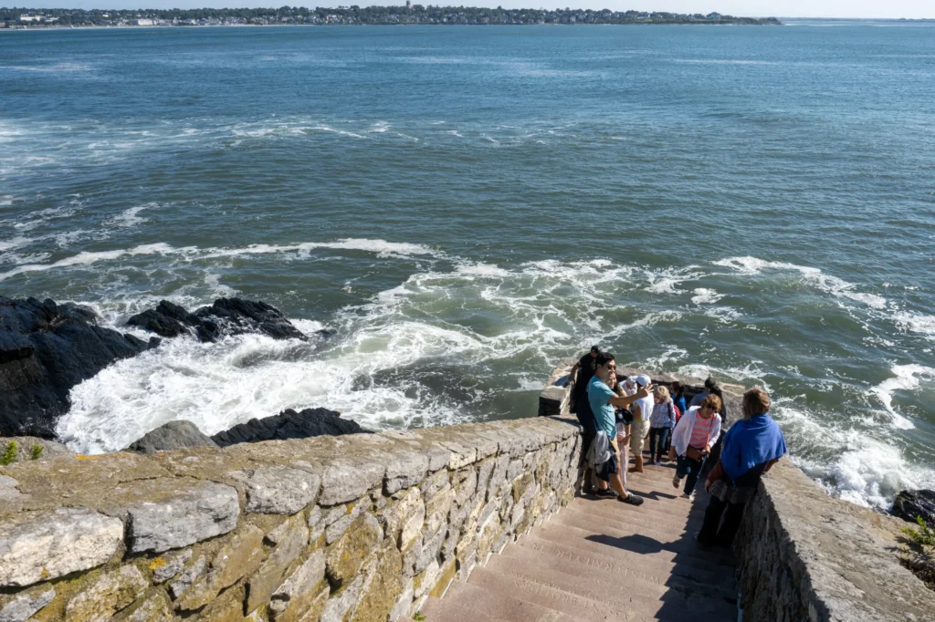 Forty Steps Cliff Walk Guide: History, Parking and What to Know